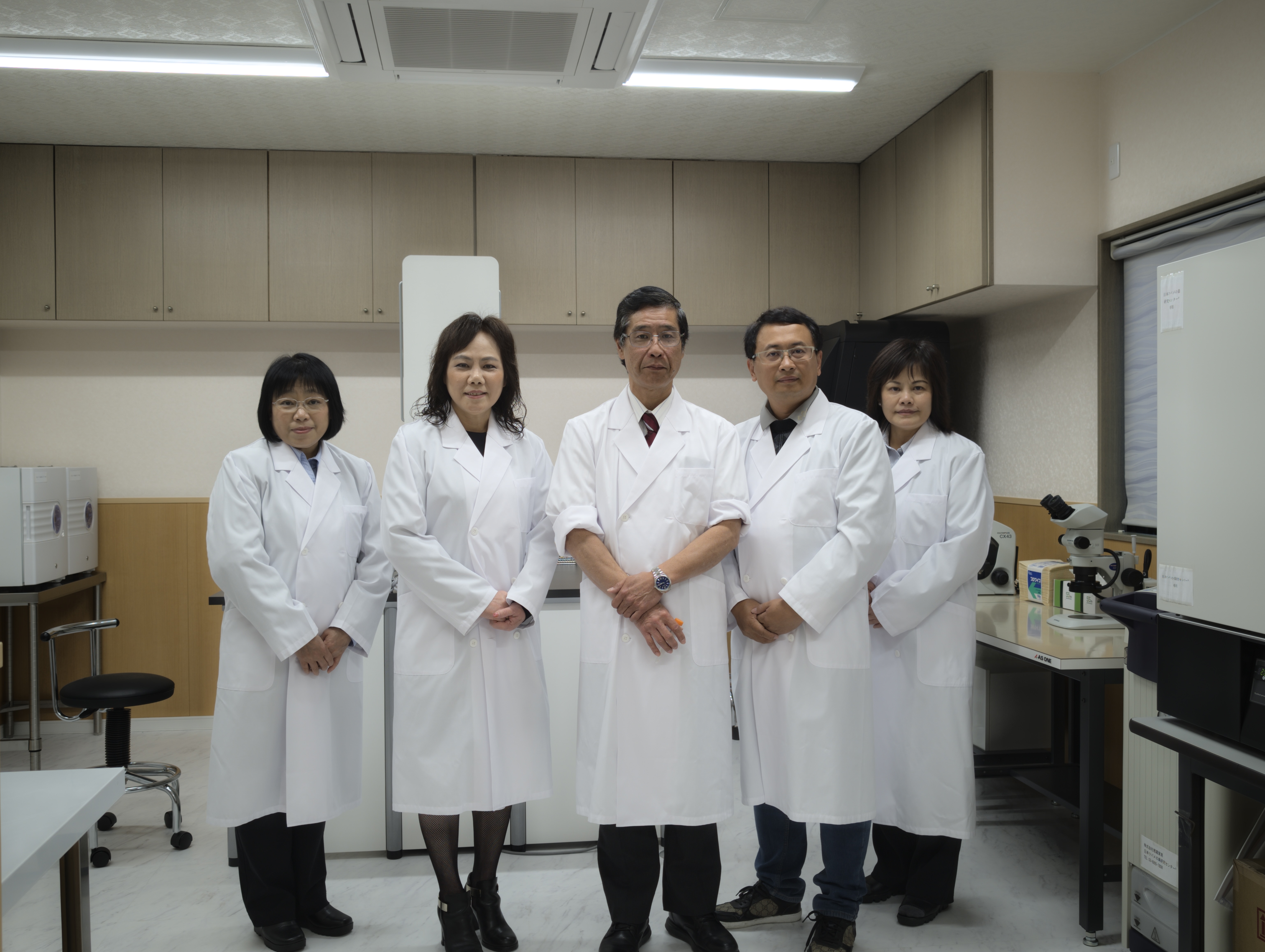 Japanese Laboratory Patent Inventors and Global Sales Team